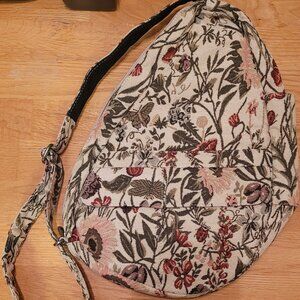 Ameribag 17-inch Brocade Tapestry Sling Backpack